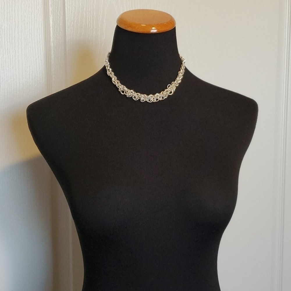 Avon Silver Necklace - Picture 2 of 5